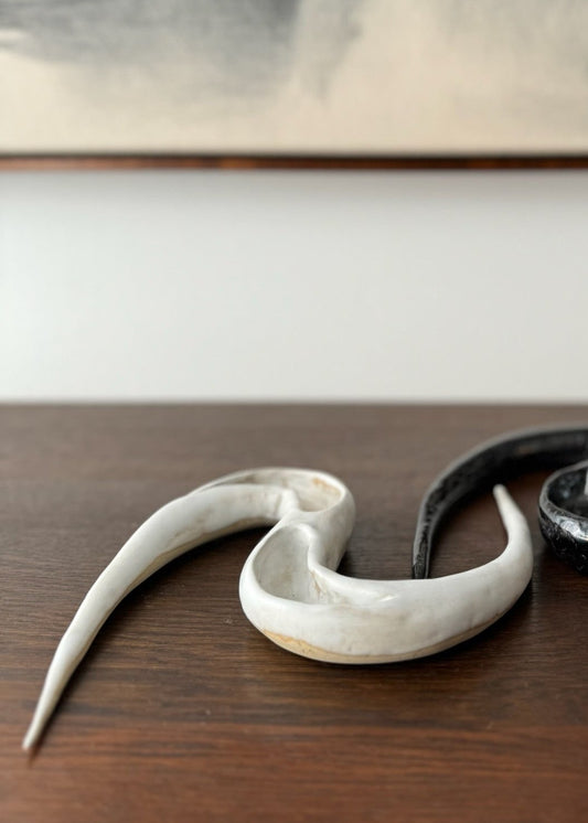 Ceramic in white by Aline Schwörer