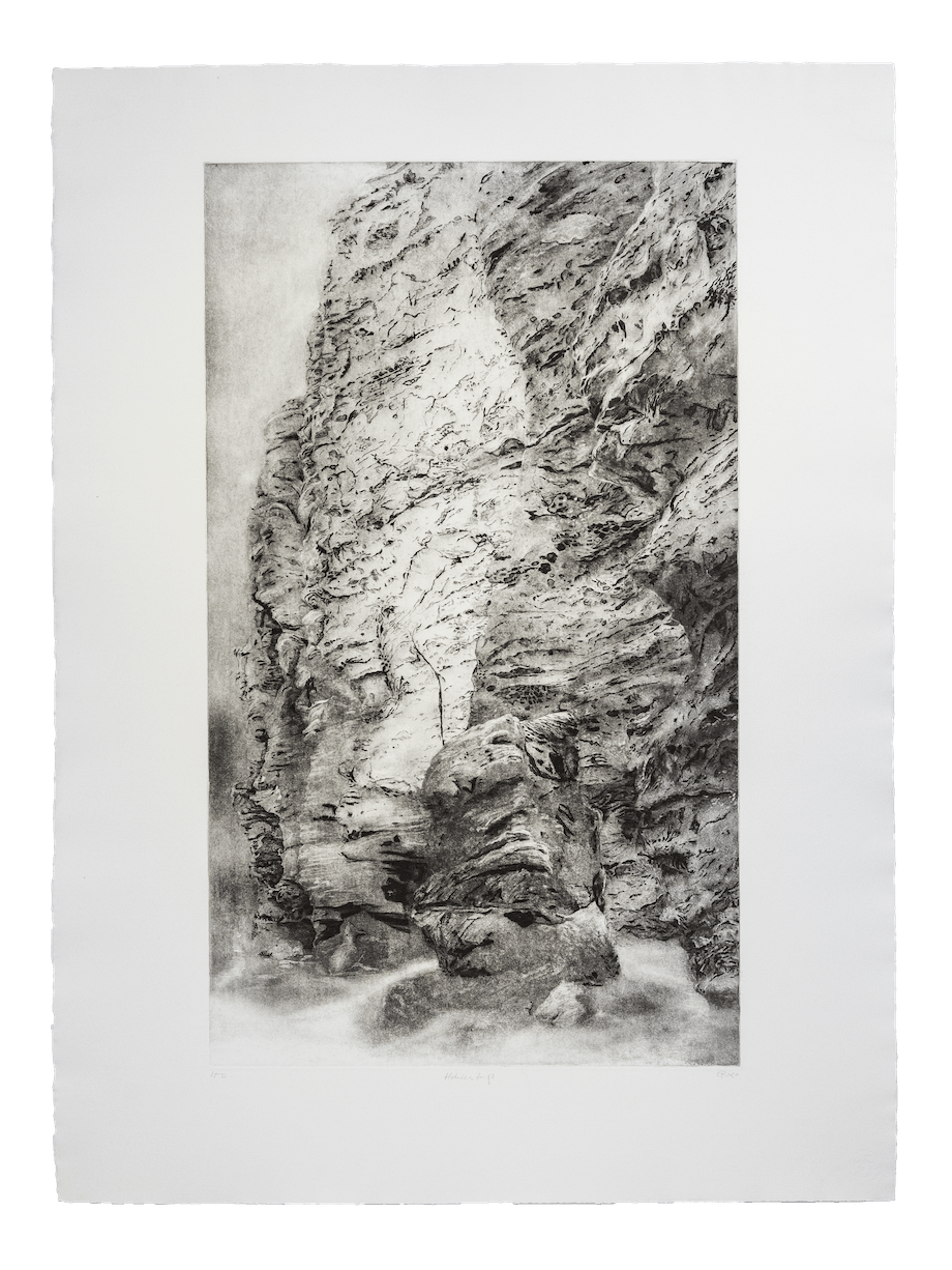 Etching by Erika Richter showing a rock formation from the Elbsandsteingebirge